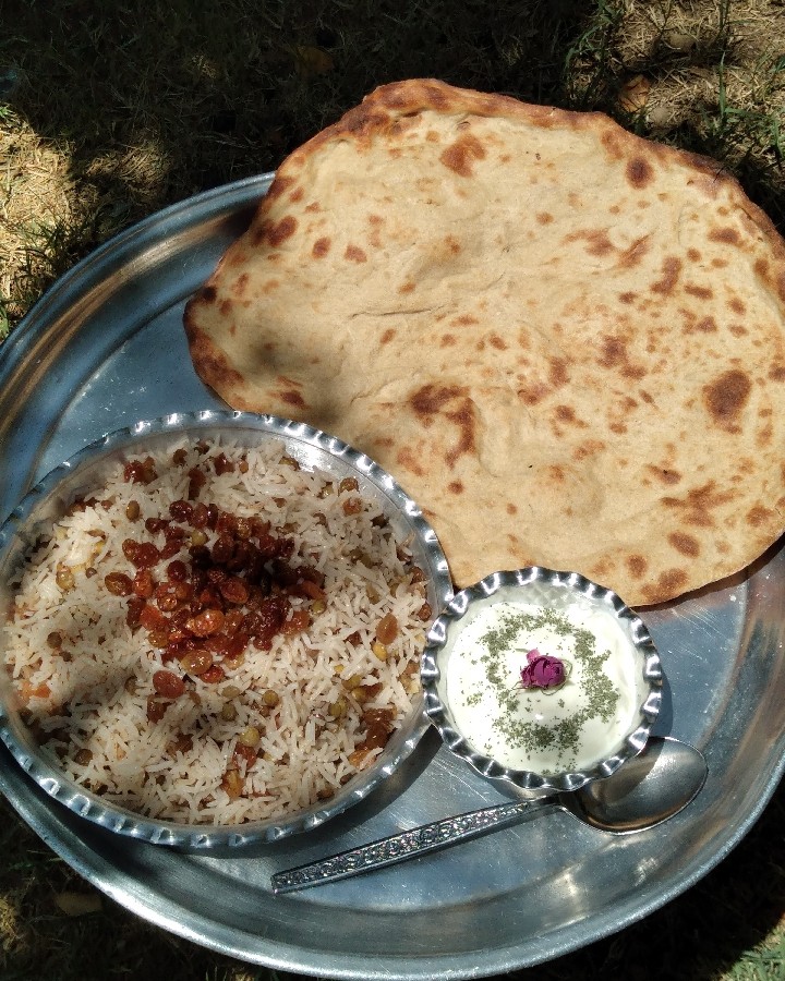 عکس حالِ خوب ،مُسری است!
آن را برای دیگران آرزو کن!
تو نیز ،
قطعا از آن بهره خواهی برد...