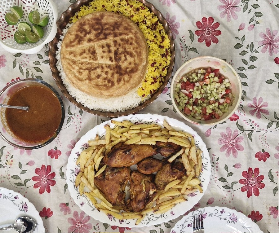 عکس زرشک پلو با مرغ و تهدیگ یوفکا 