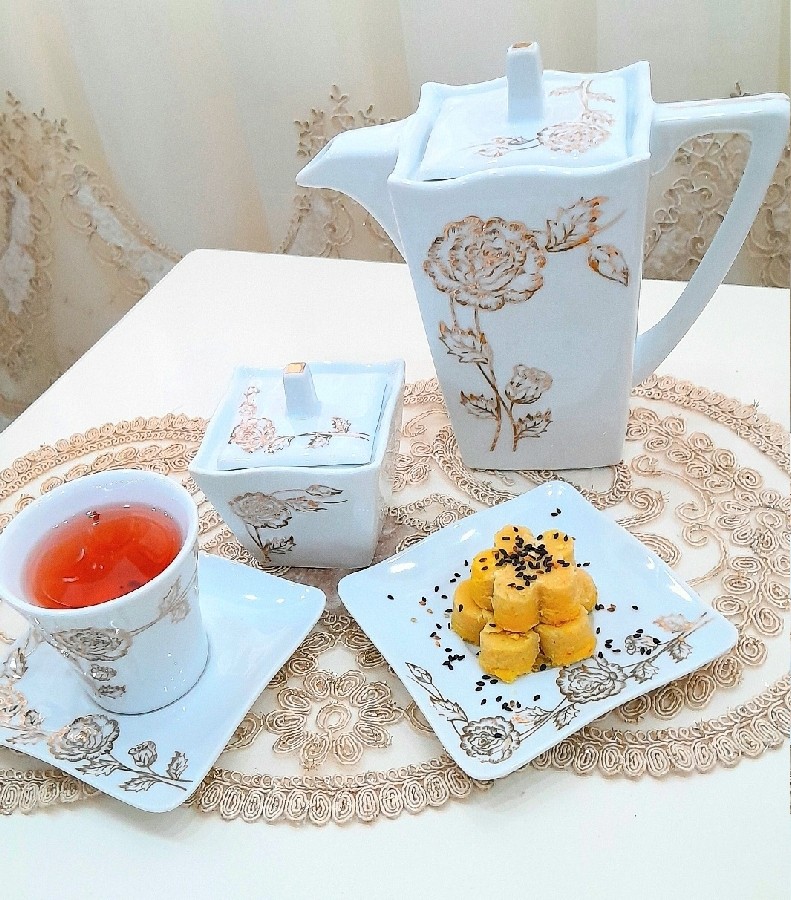 عکس حلوا (گالری تکونی )