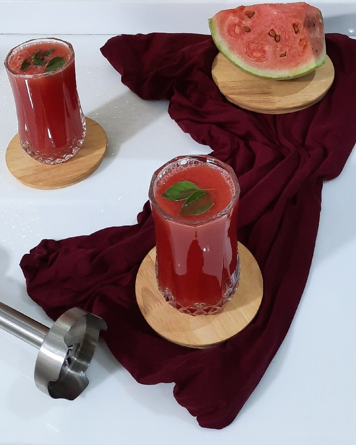 آب هندوانه طبیعی 