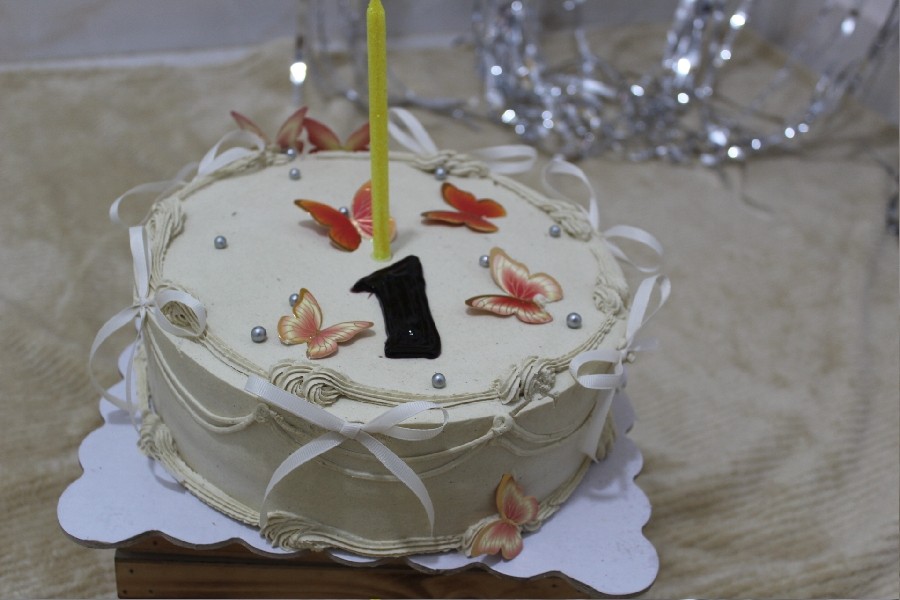 عکس تولد یک سالگی 
