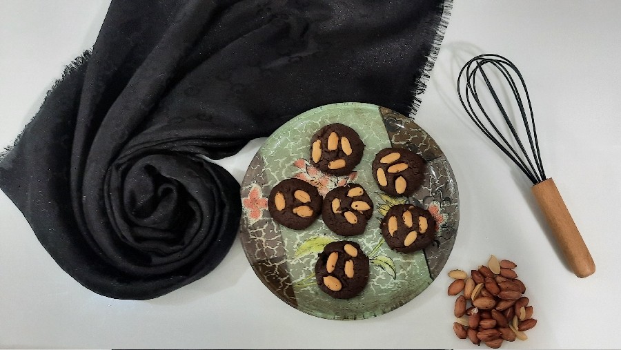 عکس کوکی بادام زمینی و شکلات 