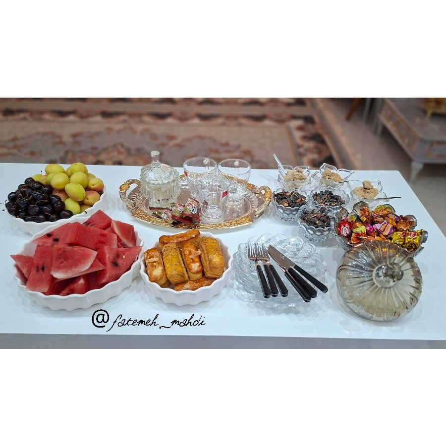 عکس دورهمی دوستانه