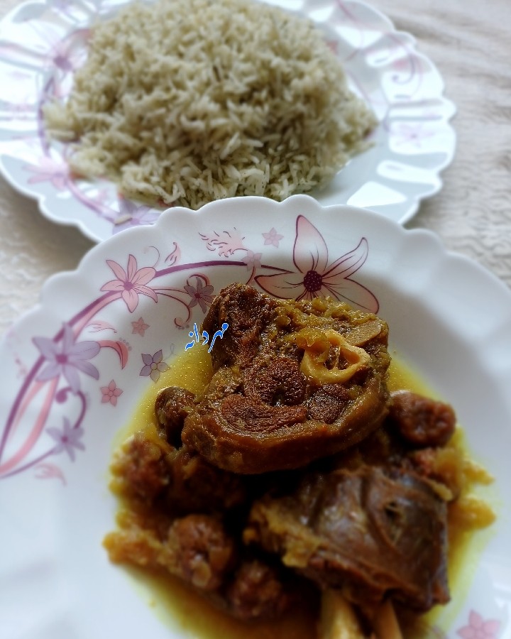 عکس چلوگوشت زعفرانی رستورانی