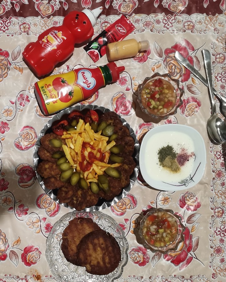 شامی و همبرگر