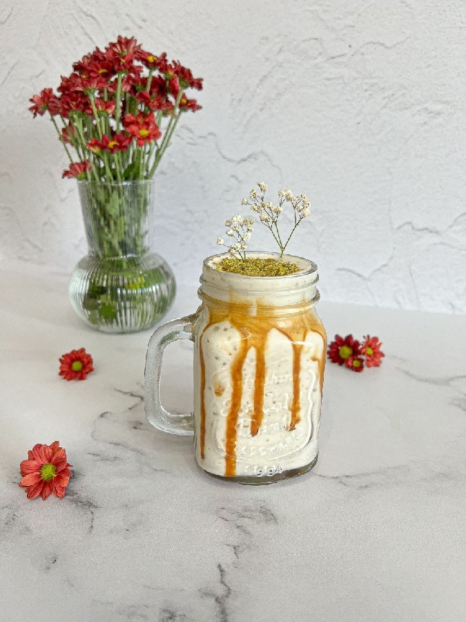 عکس اسموتی موز و خرما