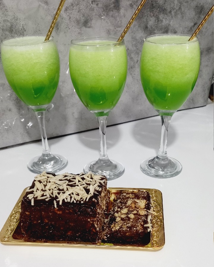 عکس کیک یخچالی و اسموتی طالبی