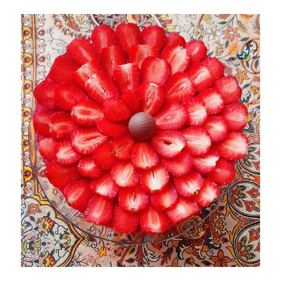 عکس چیز کیک توت فرنگی ( ورق بزنید )