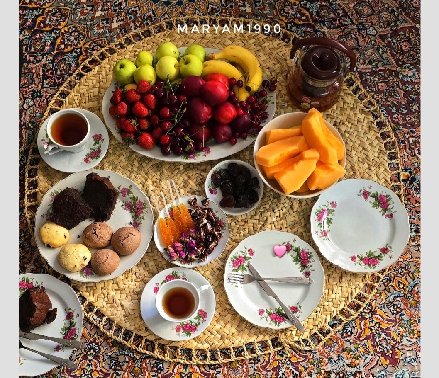 عکس دورهمی دوستانه