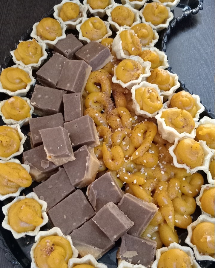 عکس حلوا دو رنگ و حلوای مجلسی 
