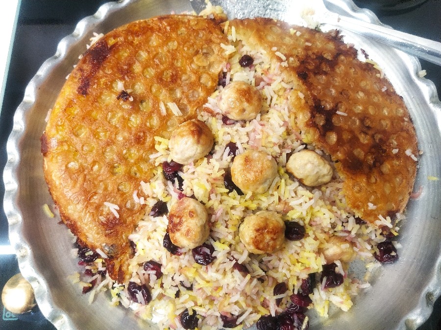 عکس آلبالو پلو با کوفته قلقلی مرغ