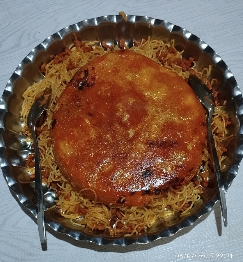 عکس ماکارانی با ته دیگه آردی