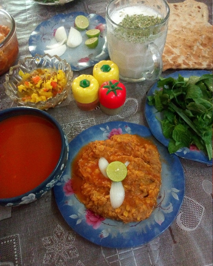 عکس بفرمائید ابگوشت در یک