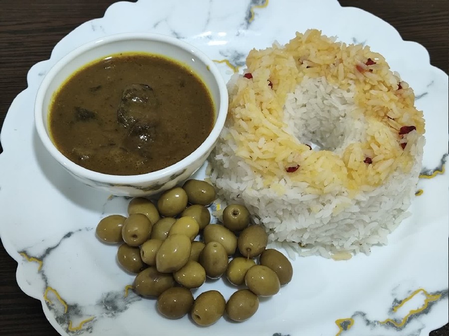 عکس خورشت ترشی انار