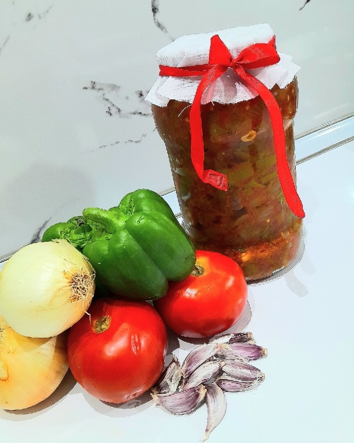 عکس کنسرو گوجه فرنگی 