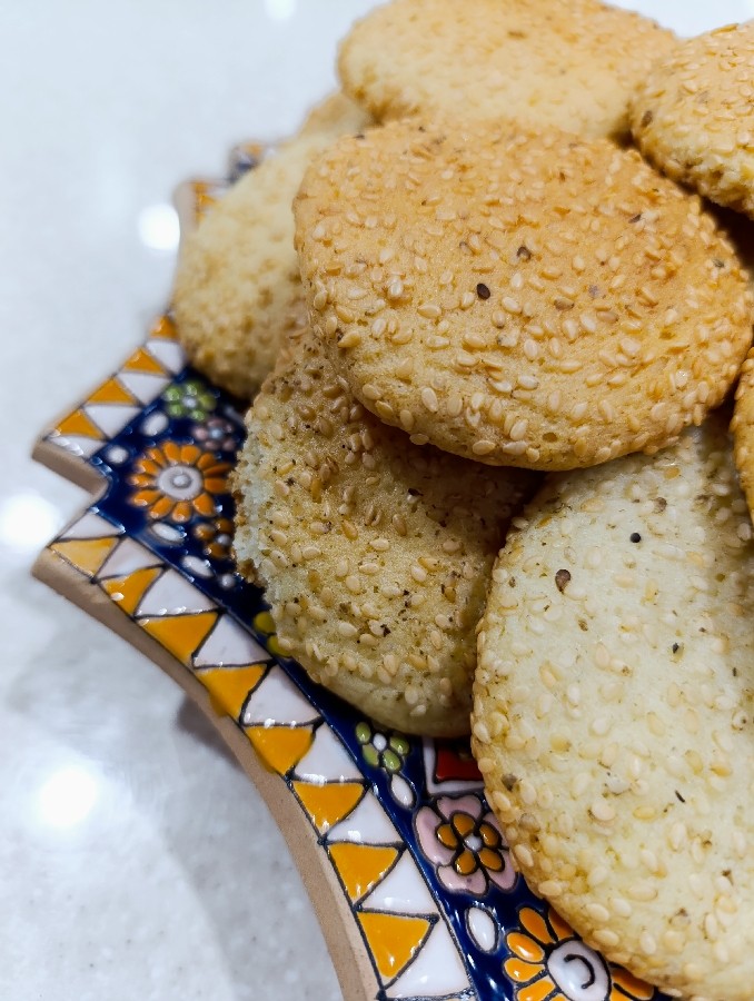 عکس کلوچه کنجدی