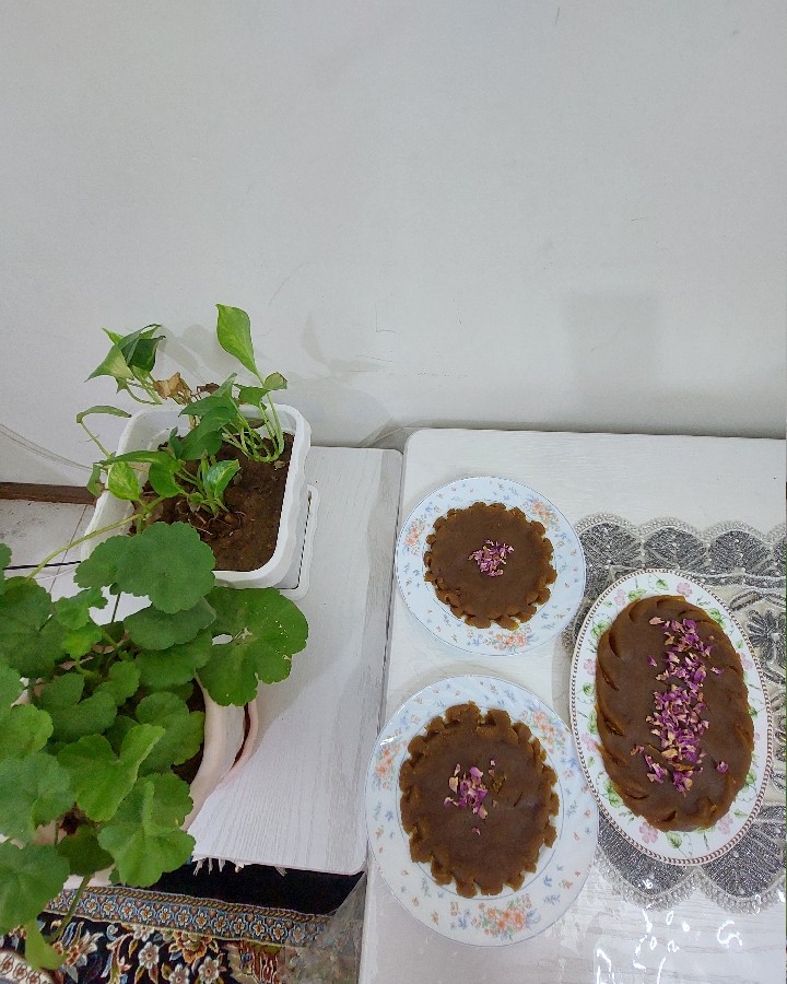 عکس حلوای آرد گندم