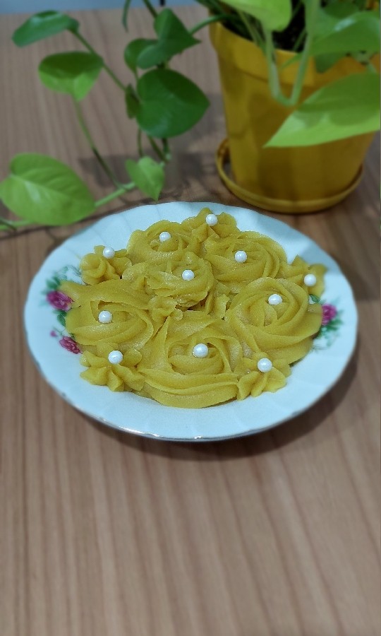 عکس حلوا زعفرونی 