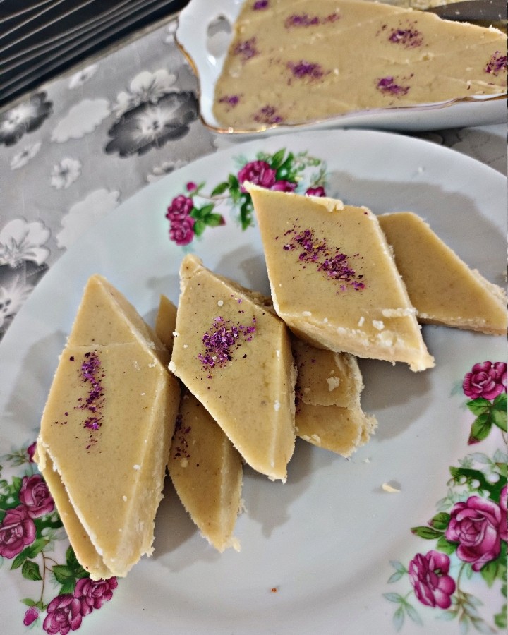عکس حلوا زنجبیلی