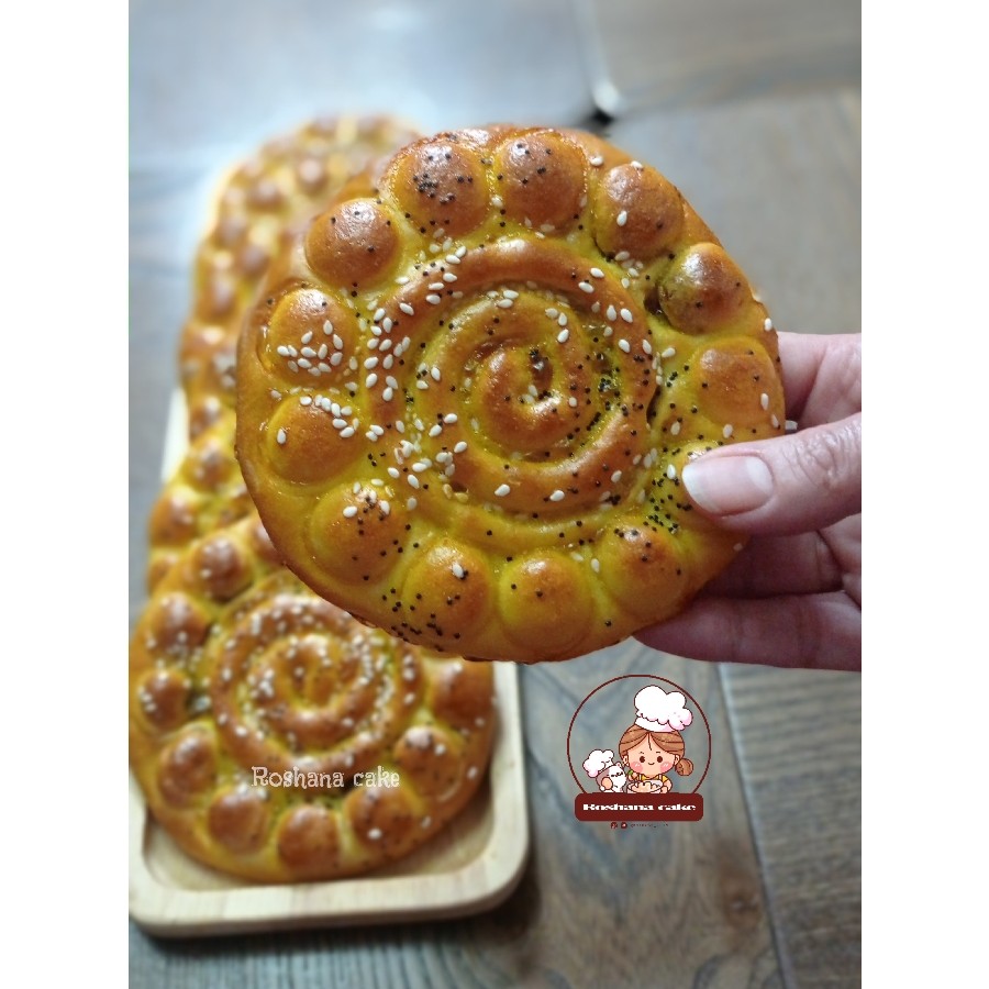 عکس کلوچه فومن