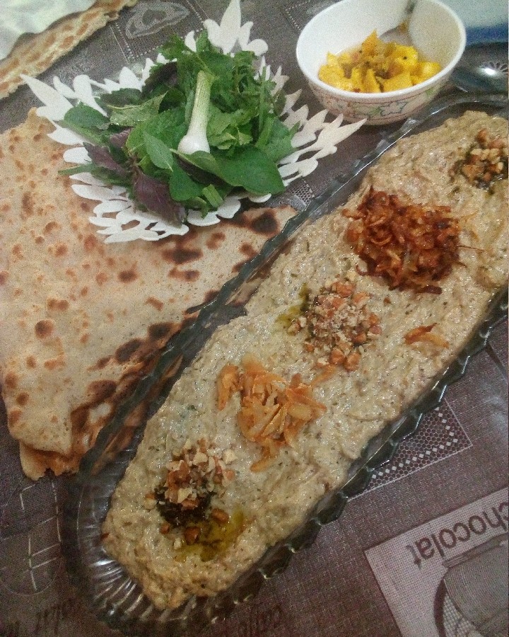 عکس کشک بادنجان یک غذا
