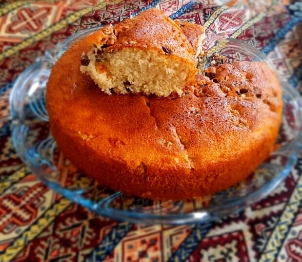 عکس کیک پرتقالی گردو و کشمش 