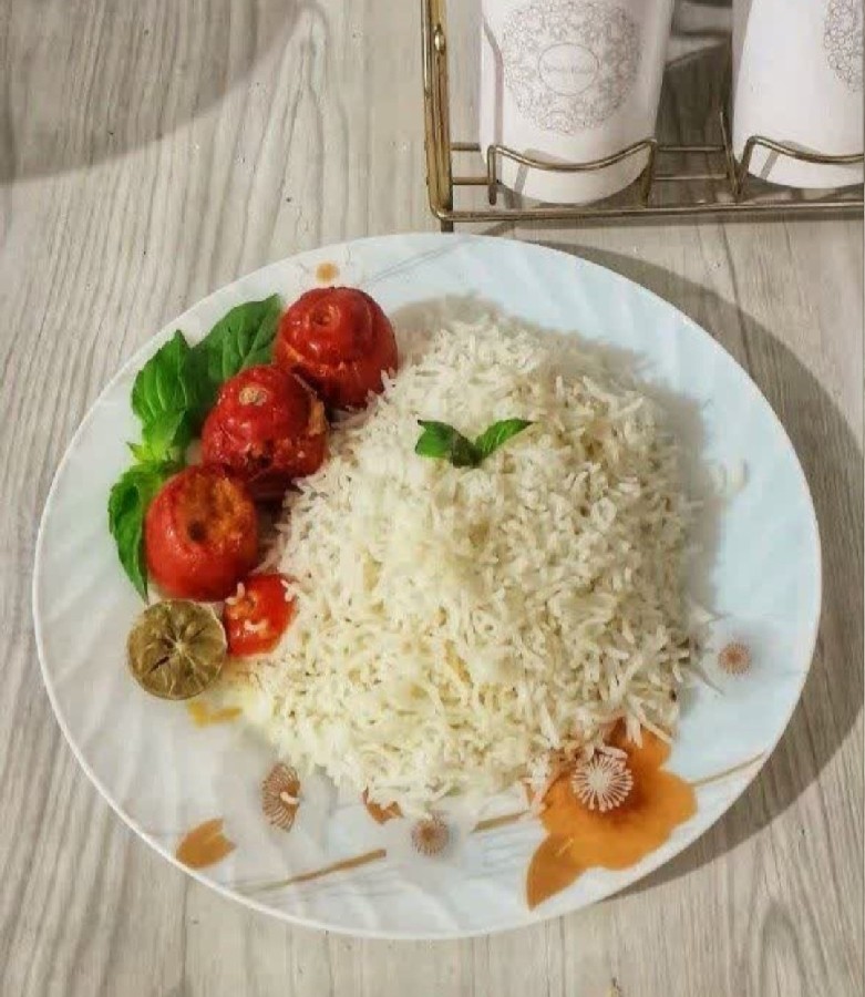 عکس خورشت گوجه شکم پر
