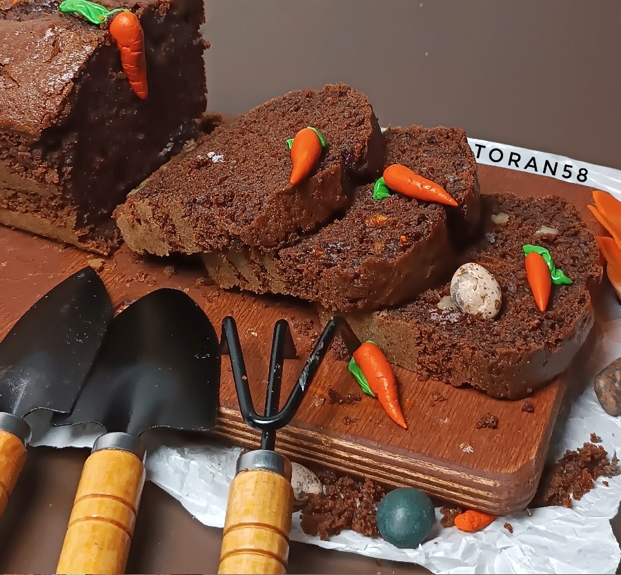 عکس کیک هویج شکلاتی