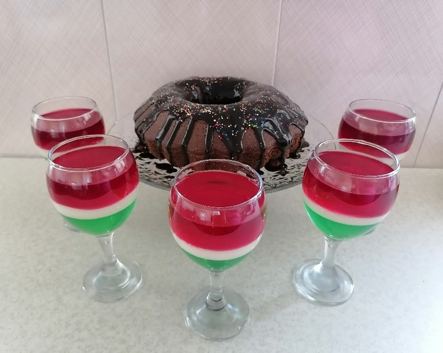 عکس ژله و کیک شکلاتی