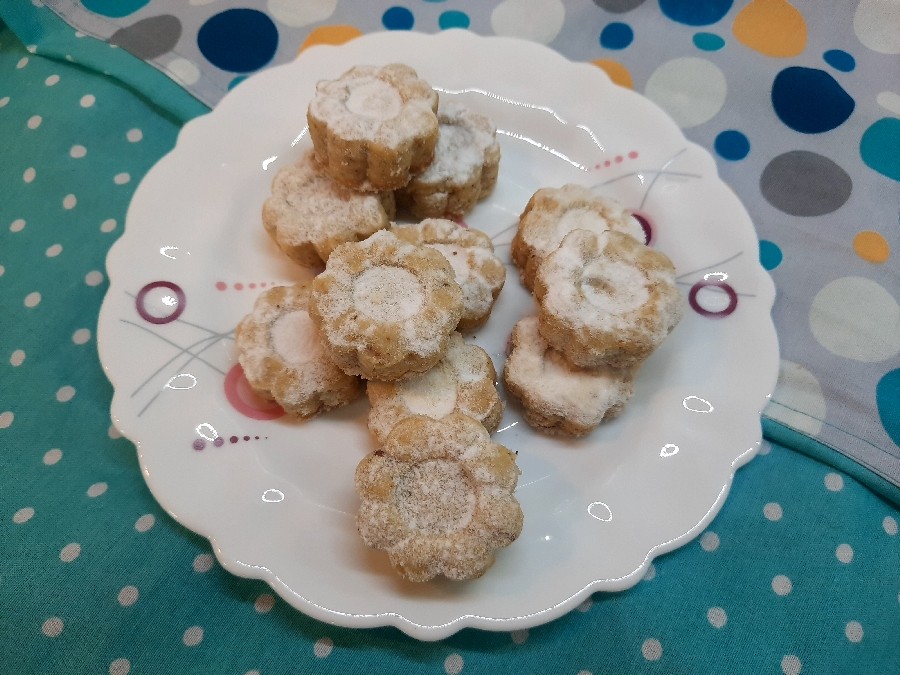 عکس شیرینی آردی گردویی