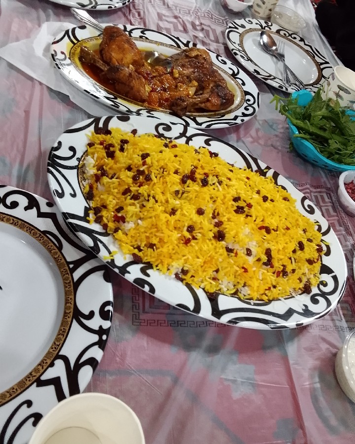 عکس کشمش پلو با مرغ 