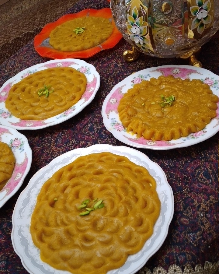 عکس حلوازعفرانی