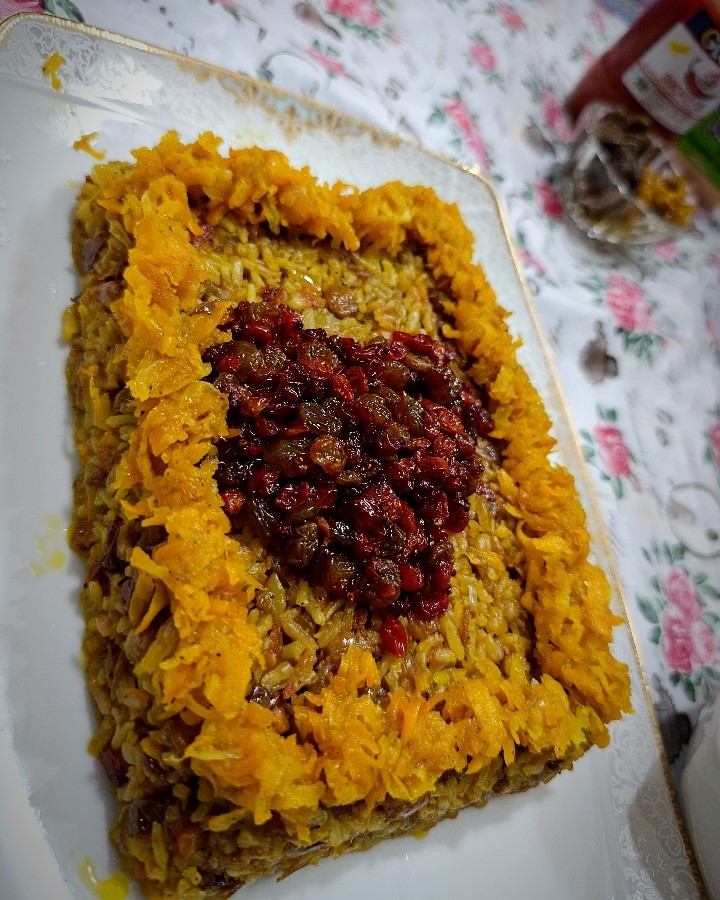عکس اینم از هویج پلوی خوشمزه

خوشحال میشم با لایک هاتون ازم حمایت کنید♥
