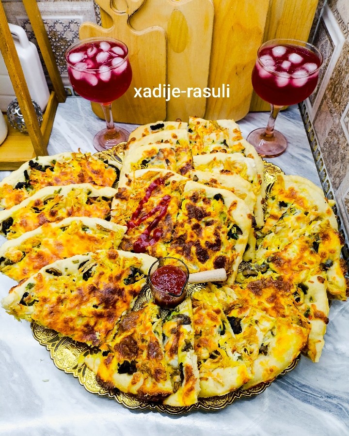 عکس پیتزا مرغ و قارچ 