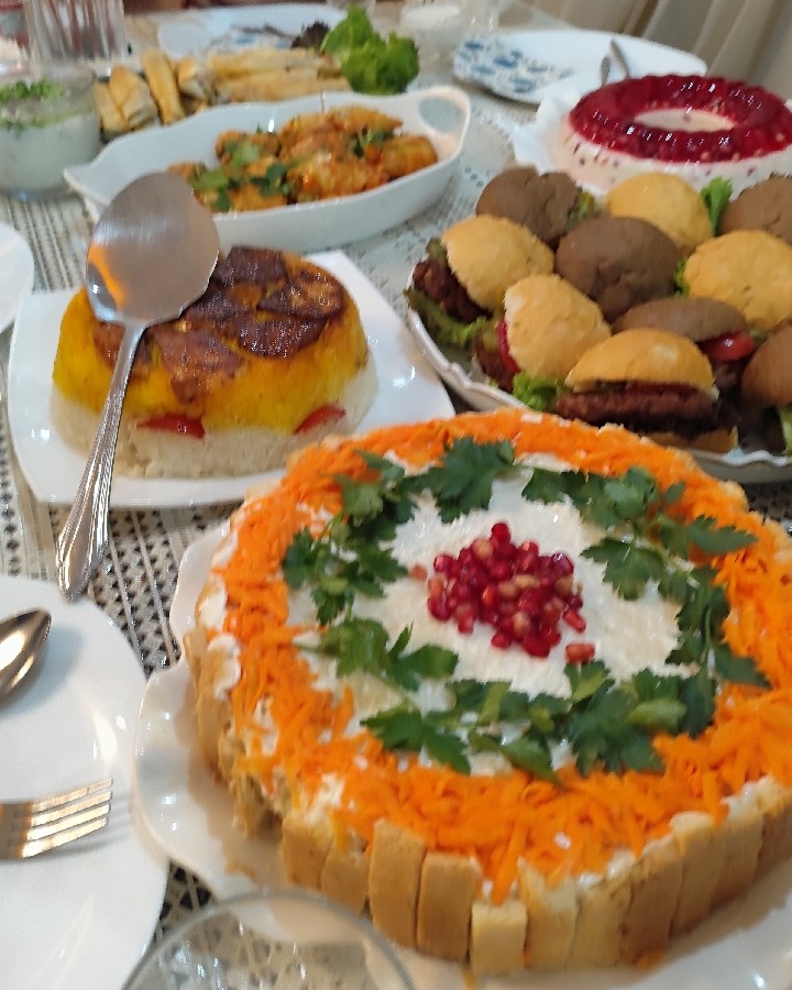 عکس میز غذای تولد