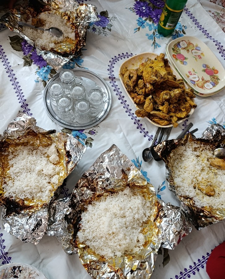عکس اینم از تعطیلات جمعه این هفتمون:) 
پخت جوجه اتیشی با فویل 
