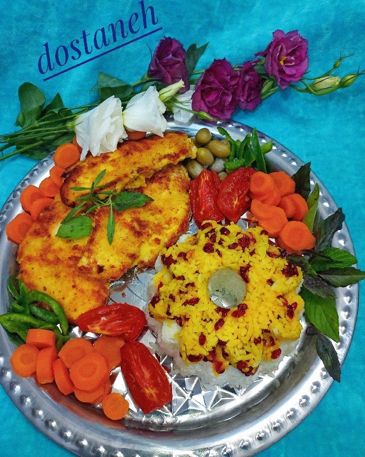 عکس برنج و سینه مرغ سوخاری