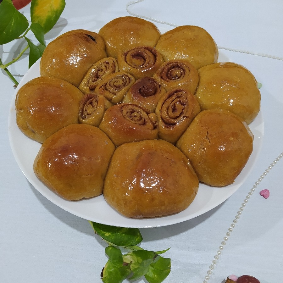 عکس با خمیر جادویی
وسطی رو رول دارچین زدم