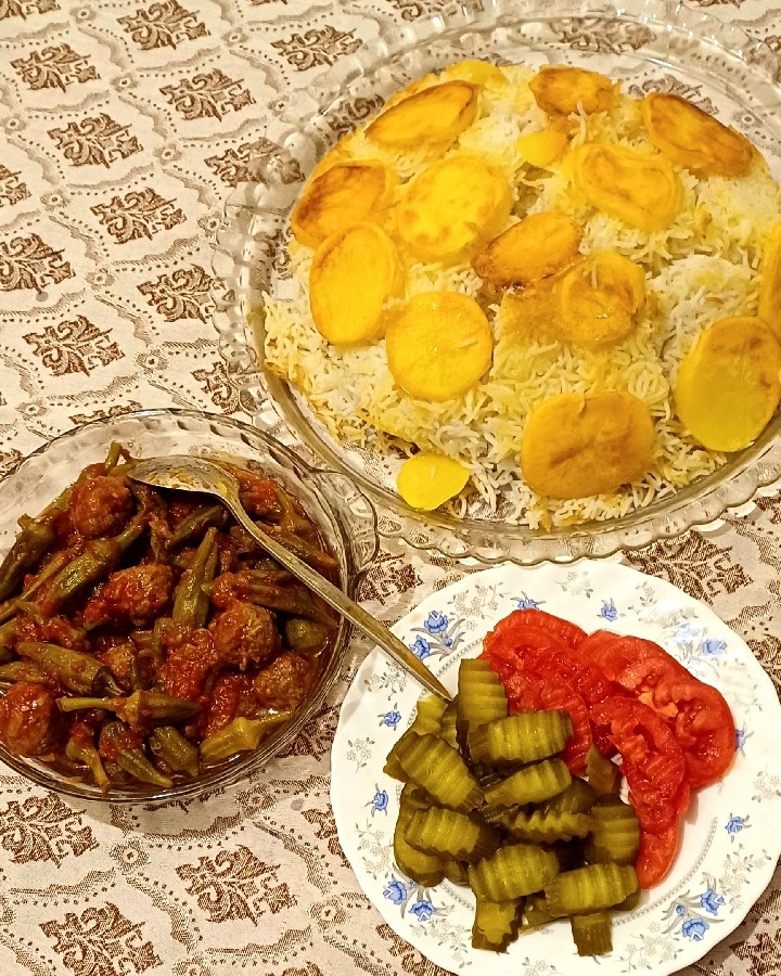 عکس خورشت بامیه با کوفته قلقلی 