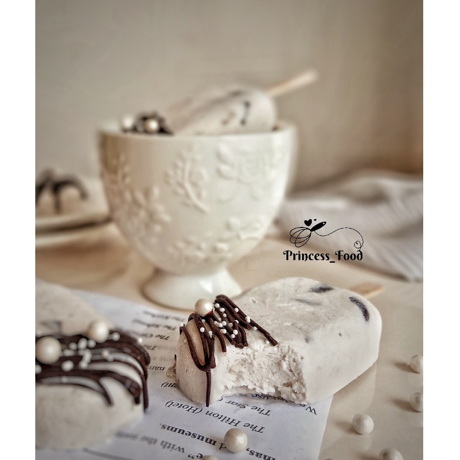 عکس بستنی موز و شکلات