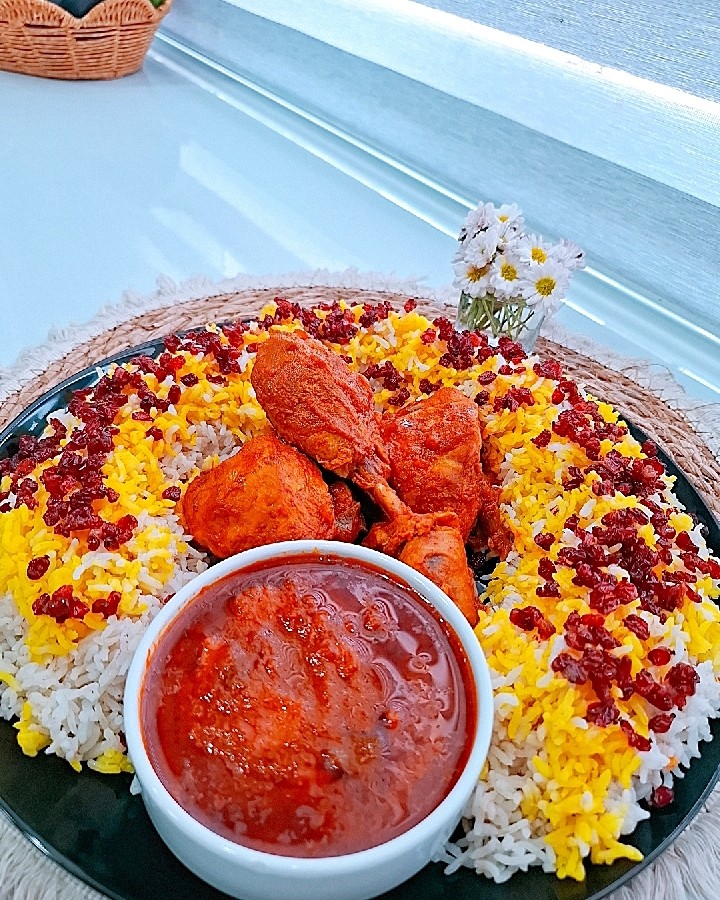 عکس زرشک پلو با مرغ