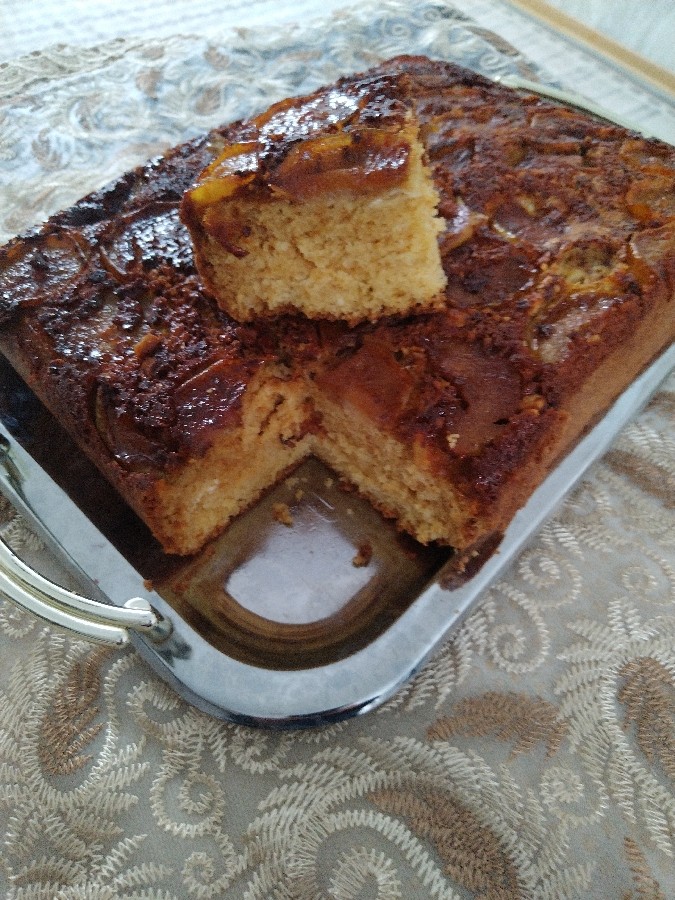 عکس کیک گلابی کاراملی