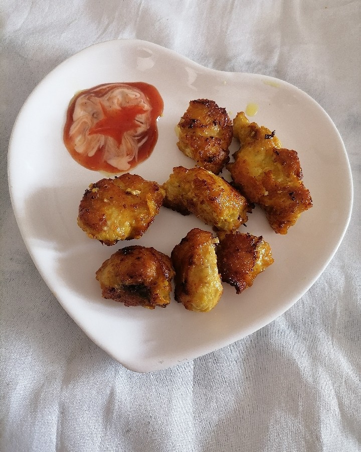 عکس سینه بوقلمون سوخاری طوری با چاشنی سس عربی 