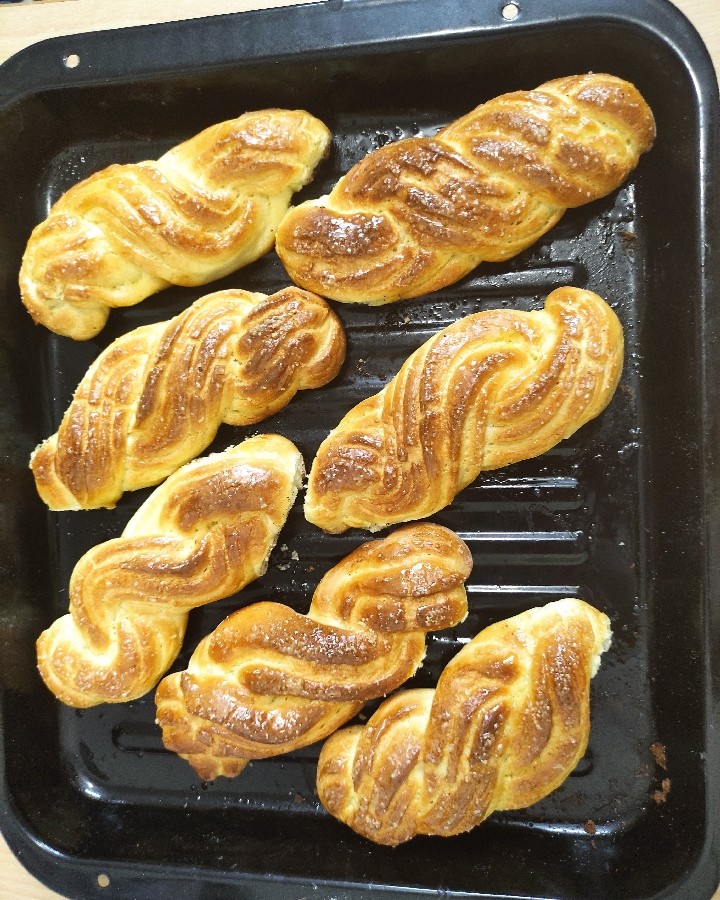عکس نان مارپیچ