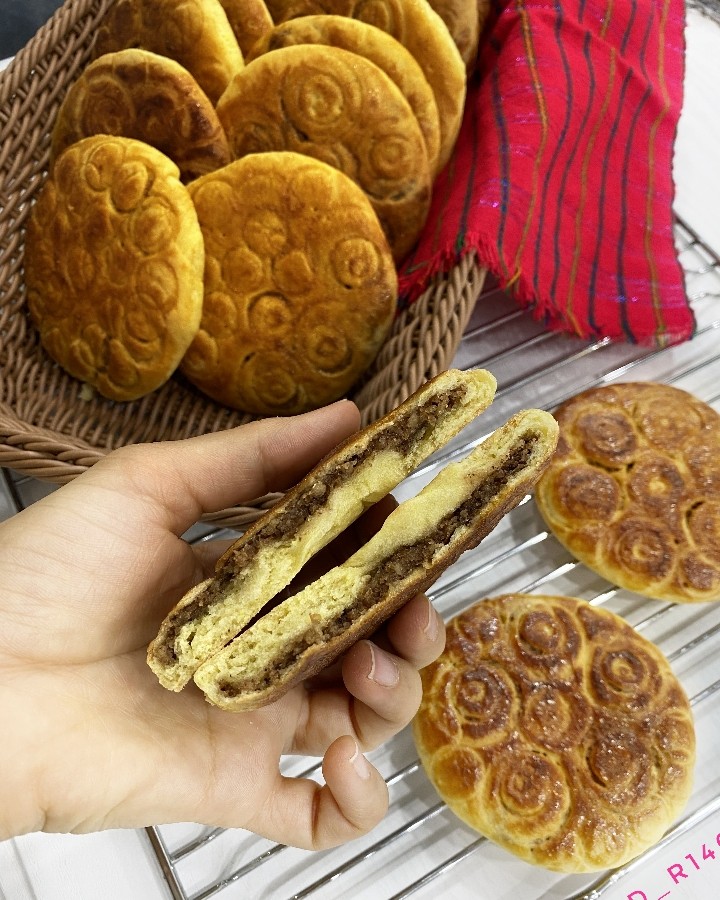 عکس کلوچه فومن