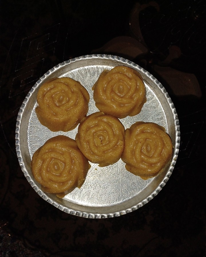 عکس حلوا سوهانی  