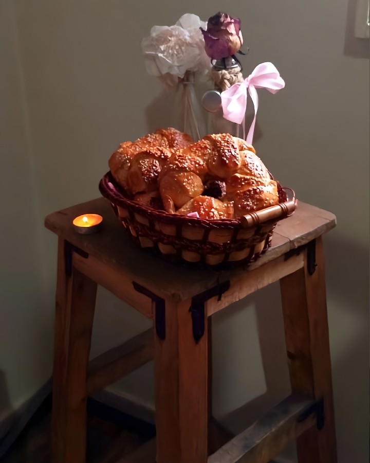 عکس نان شیرمال مغز دار