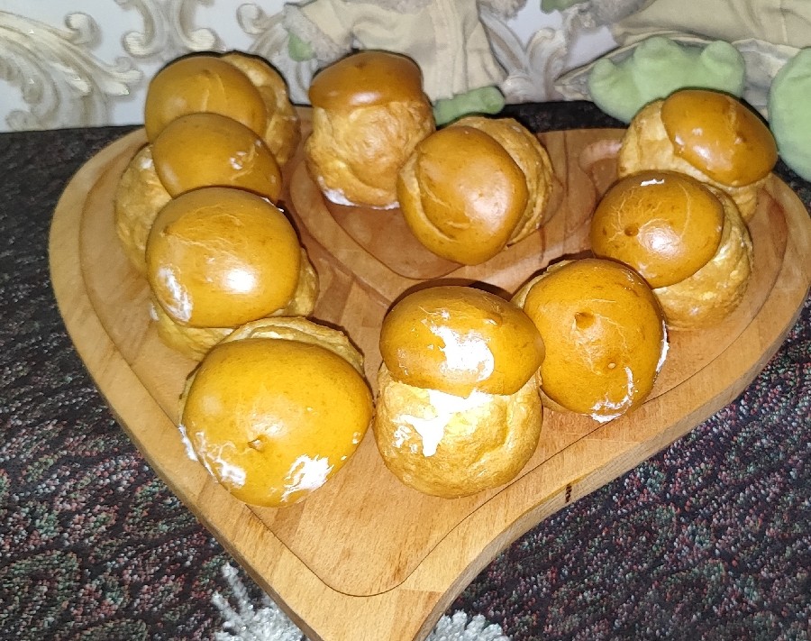 عکس نان خامه ای