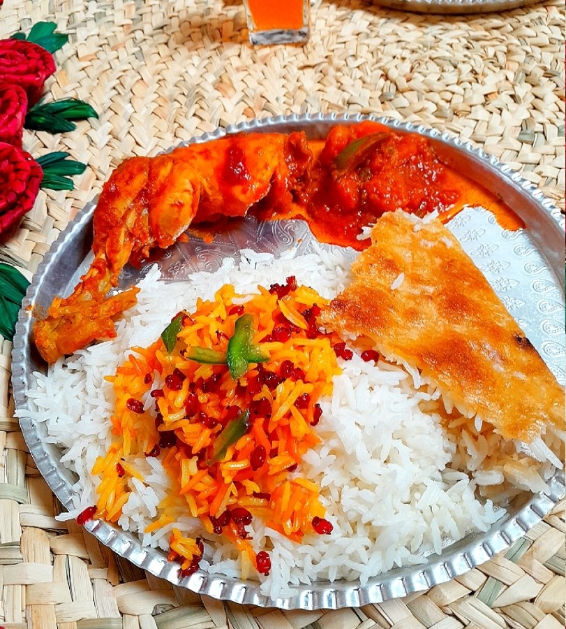 عکس زرشک پلو با مرغ مجلسی