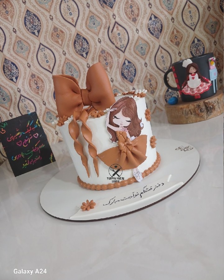 عکس کیک دخترانه قهوه ای